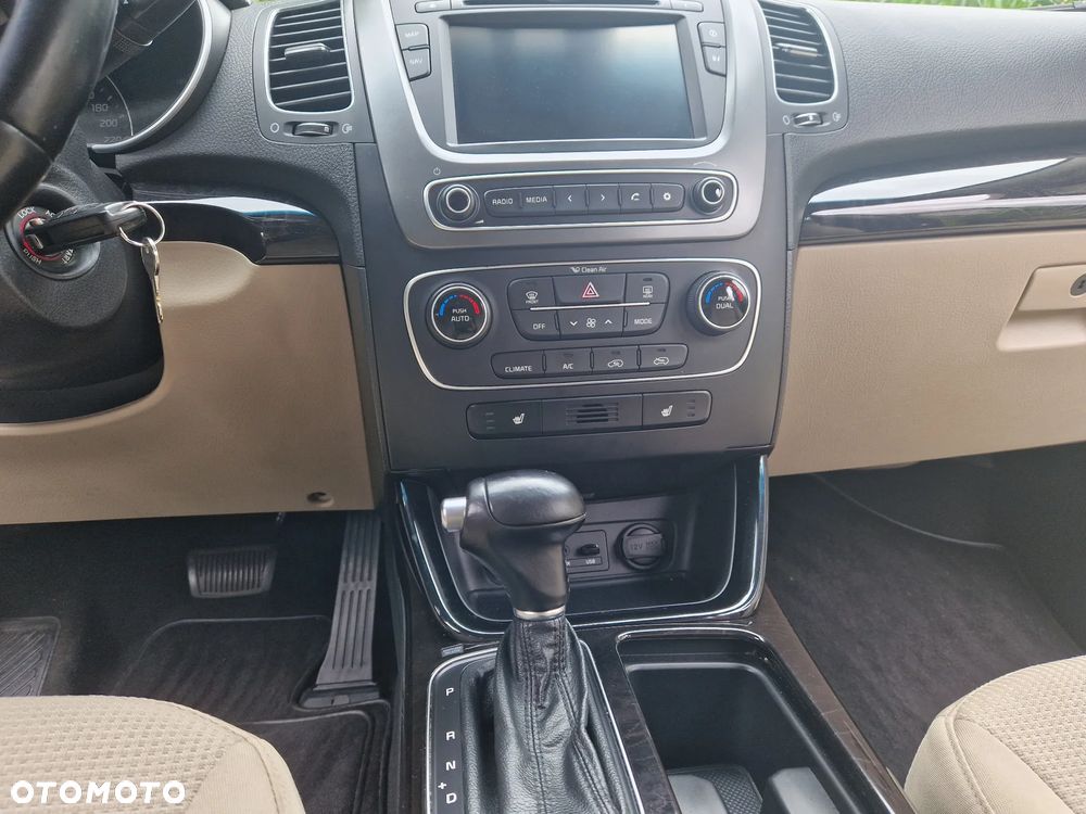 Kia Sorento 2.2 CRDI L - 14