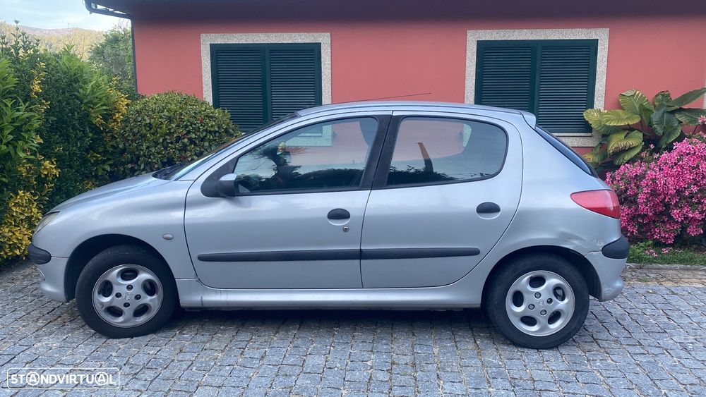 Peugeot 206 1.1 XR - 1