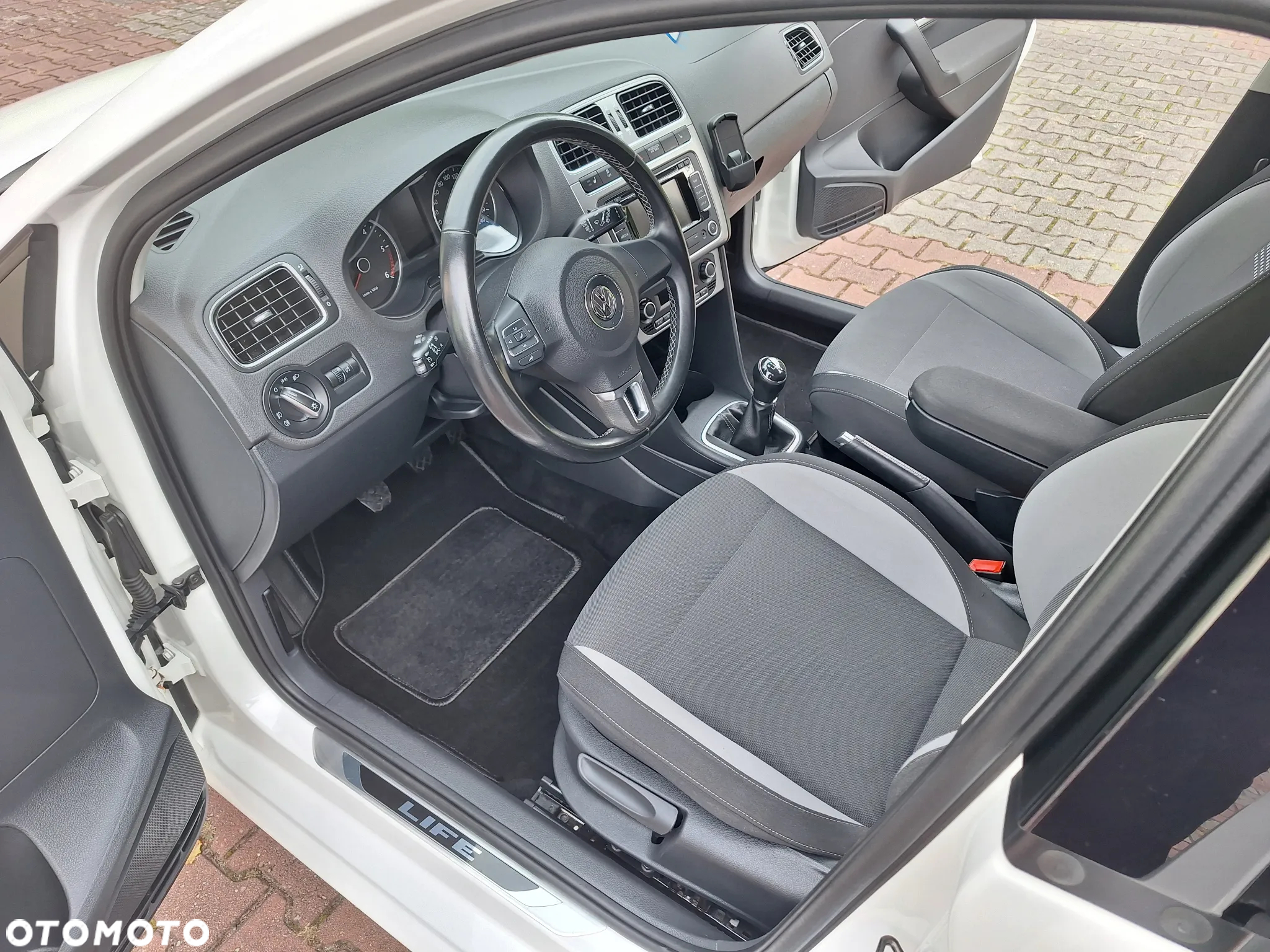 Volkswagen Polo 1.6 TDI Life - 10