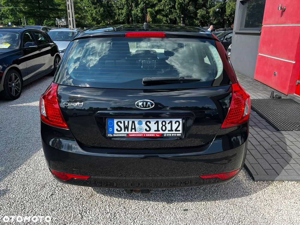 Kia Ceed 1.4 CVVT Attract - 11