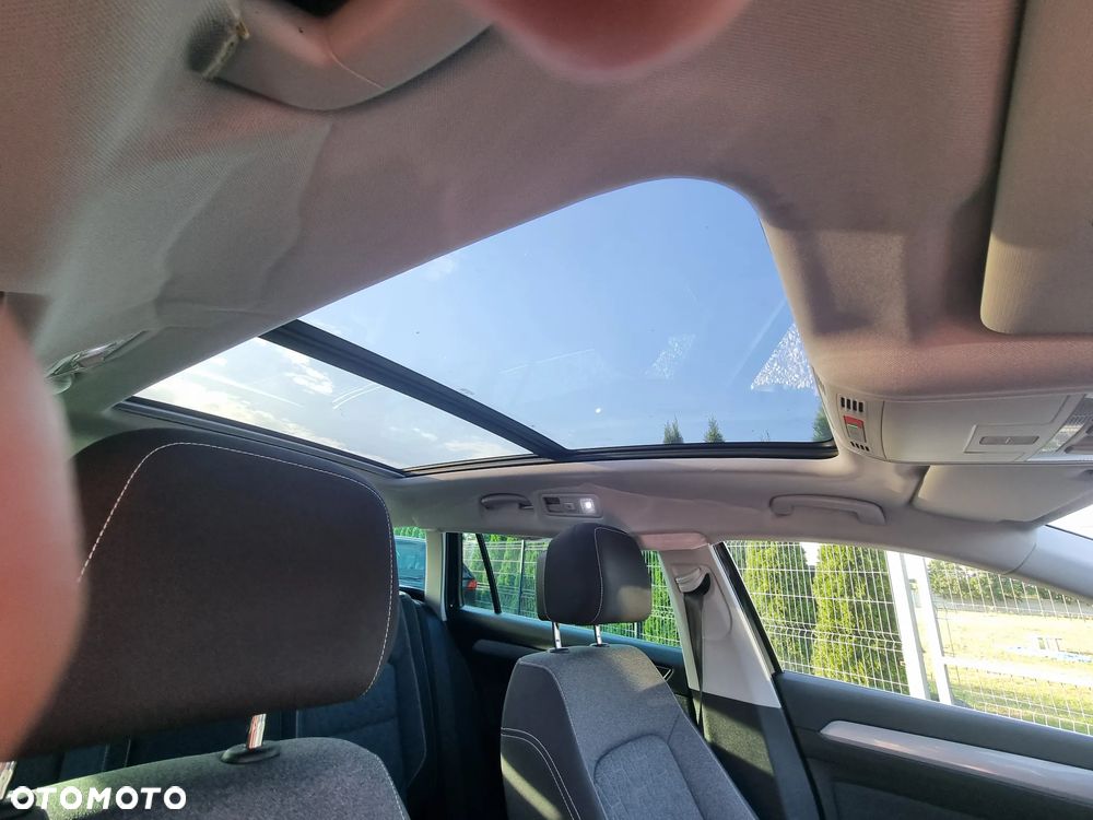 Volkswagen Passat Variant 2.0 TDI SCR DSG Business - 15
