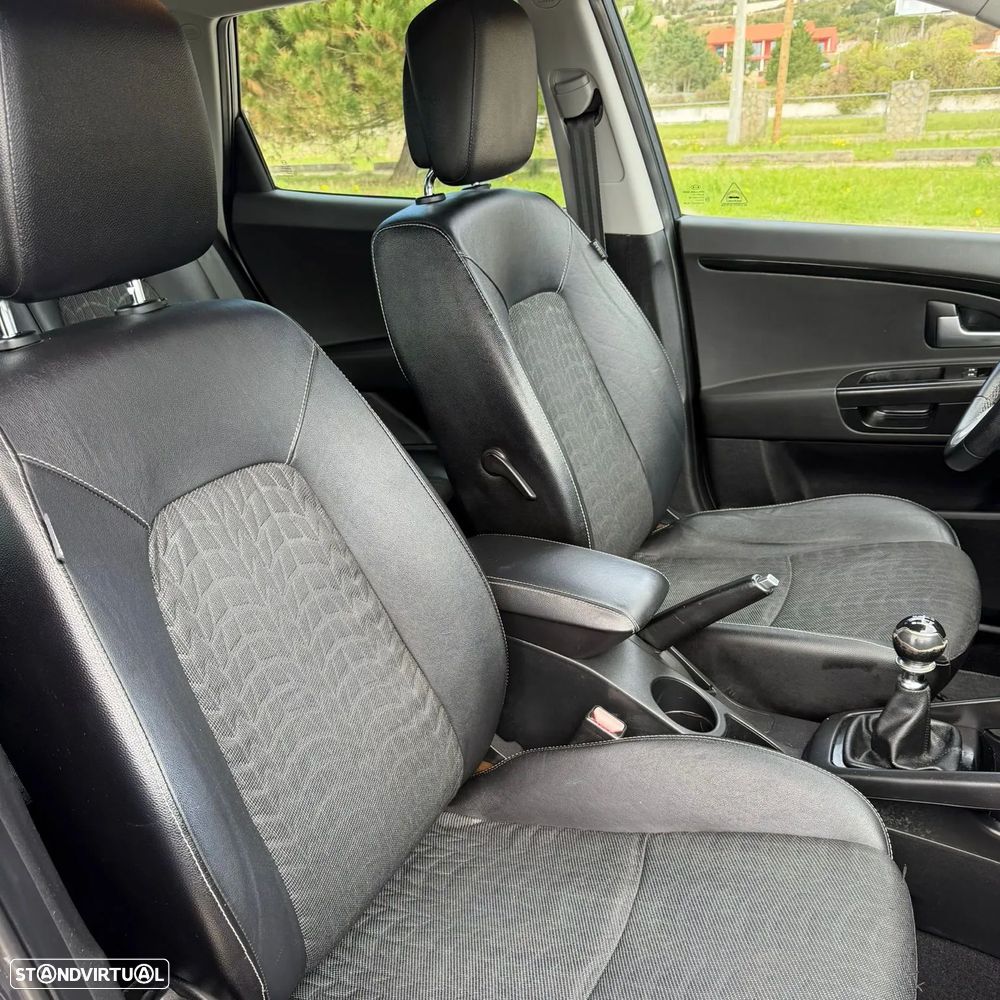 Kia Ceed SW 1.6 CRDi ECO - 9