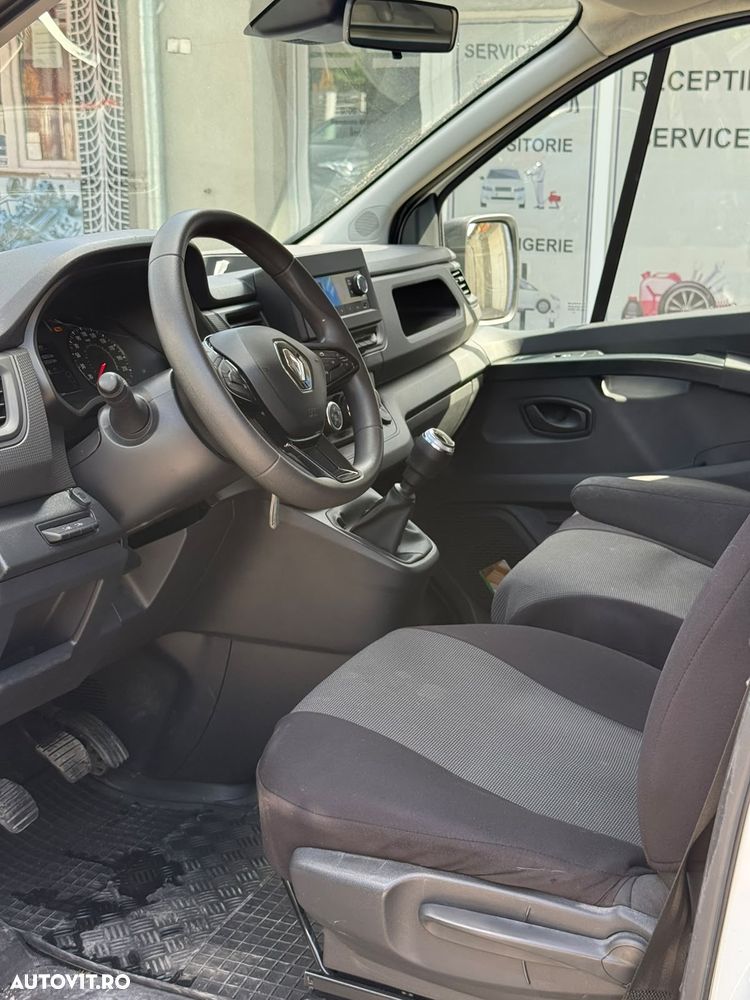 Renault Trafic 2.0 Blue dCi 110 S&S L2 8+1 Life - 15