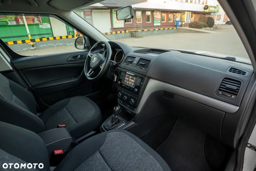 Skoda Yeti 1.2 TSI DSG Active - 17