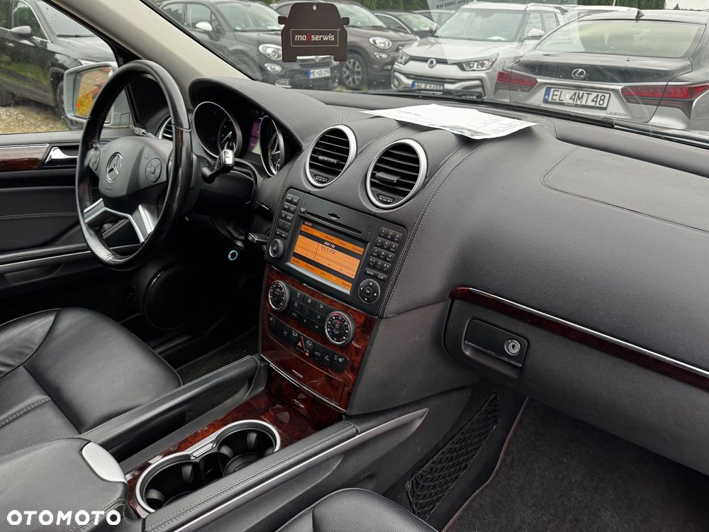 Mercedes-Benz GL 450 - 39