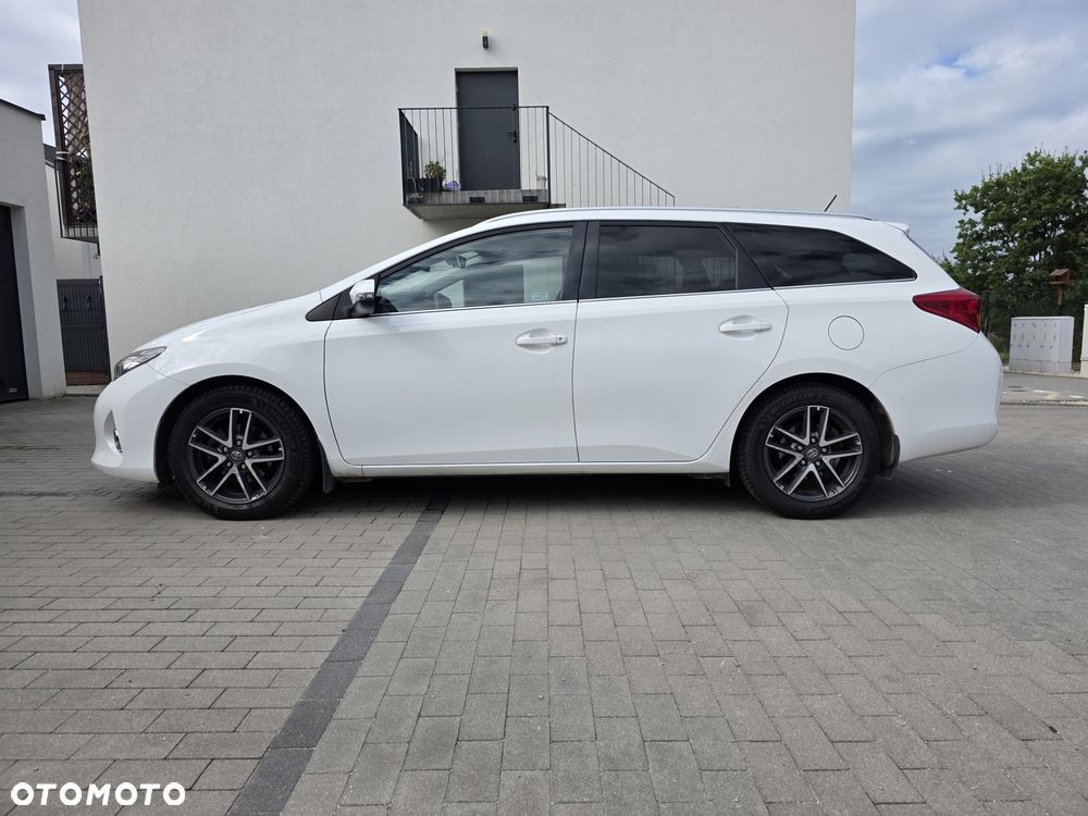 Toyota Auris - 3