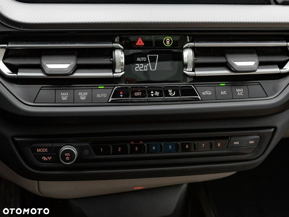 BMW Seria 2 220i xDrive Sport Line - 20