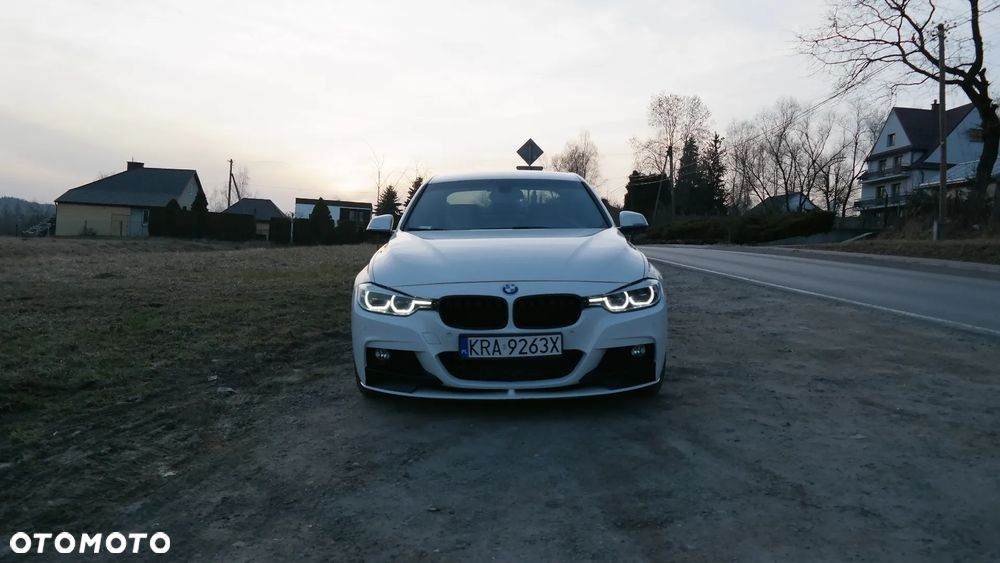 BMW Seria 3 335d xDrive - 9