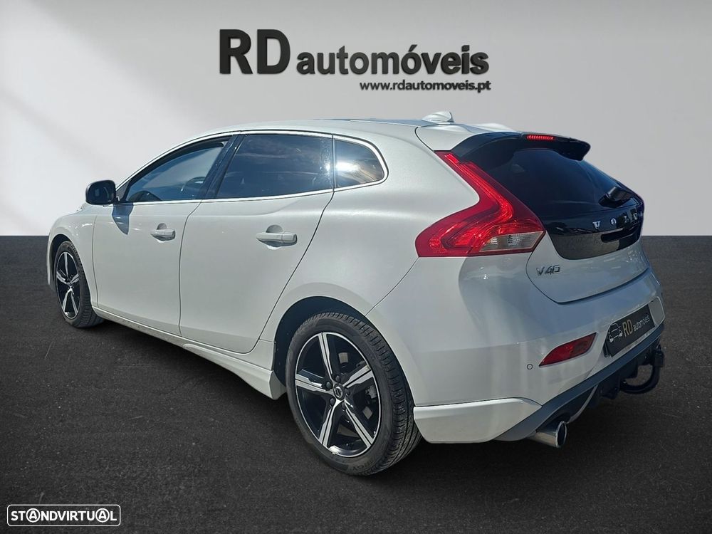 Volvo V40 2.0 D3 R-Design Geartronic - 3