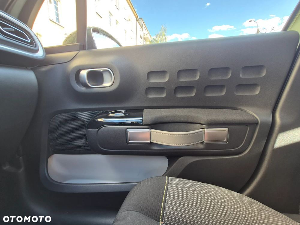 Citroën C3 Pure Tech 110 S&S SHINE - 12