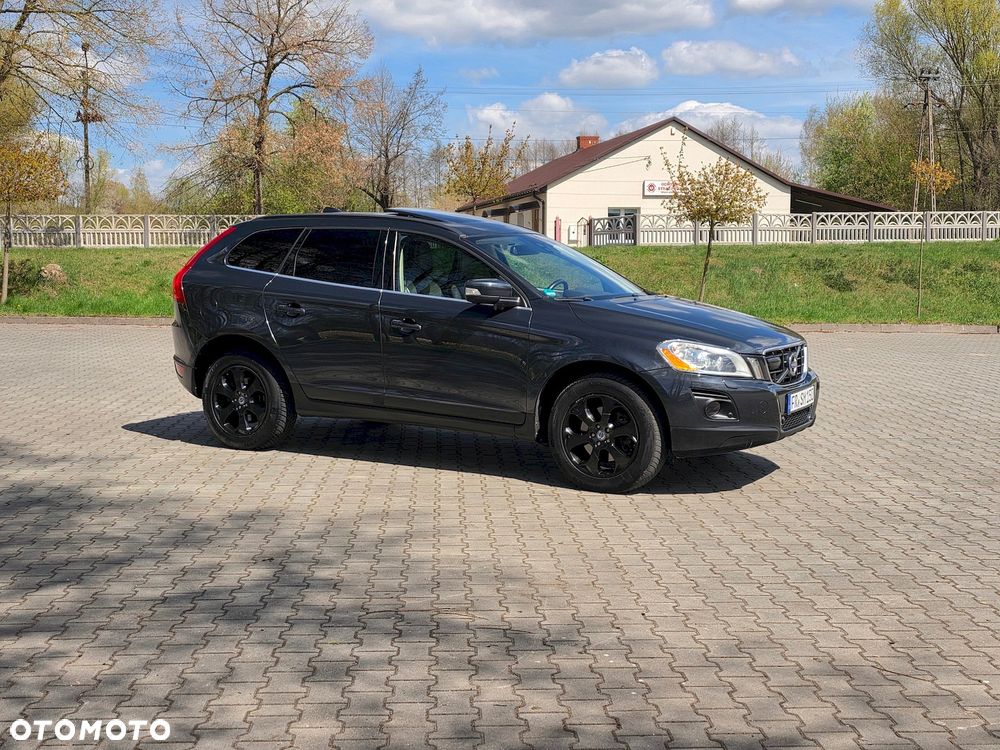 Volvo XC 60 D5 AWD Summum - 4