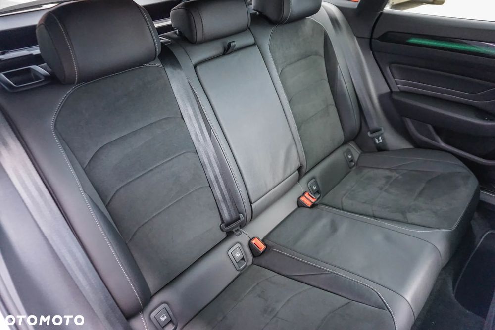 Volkswagen Arteon 2.0 TSI R-Line DSG - 36
