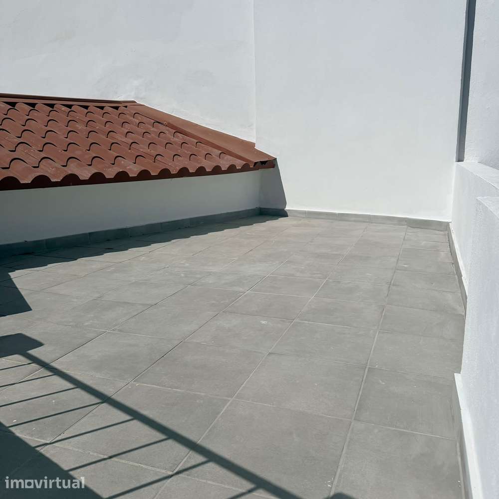 Moradia T2 com Terraço no Centro de Faro - Grande imagem: 4/25