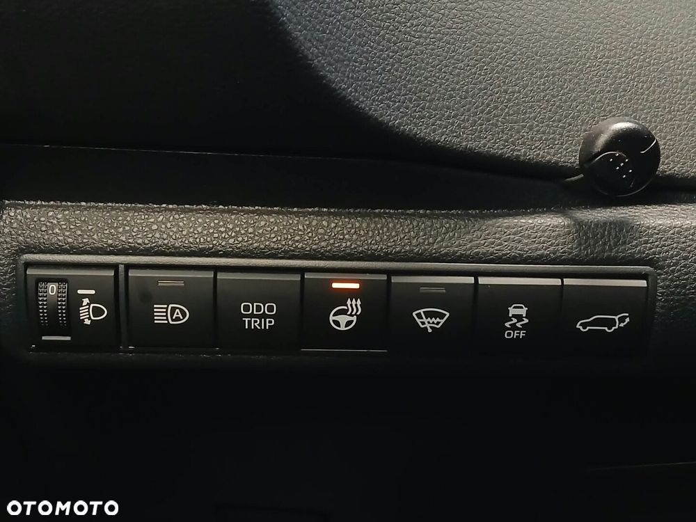 Toyota Corolla - 33