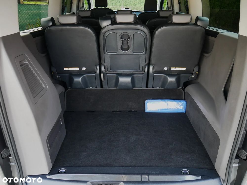 Ford Tourneo Custom 320 L2H1 VA Autm Titanium - 29