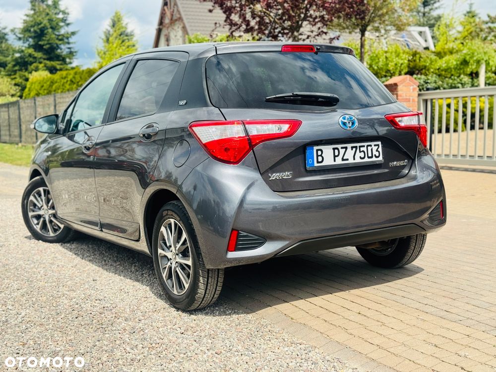 Toyota Yaris Hybrid 1.5 Executive - 29