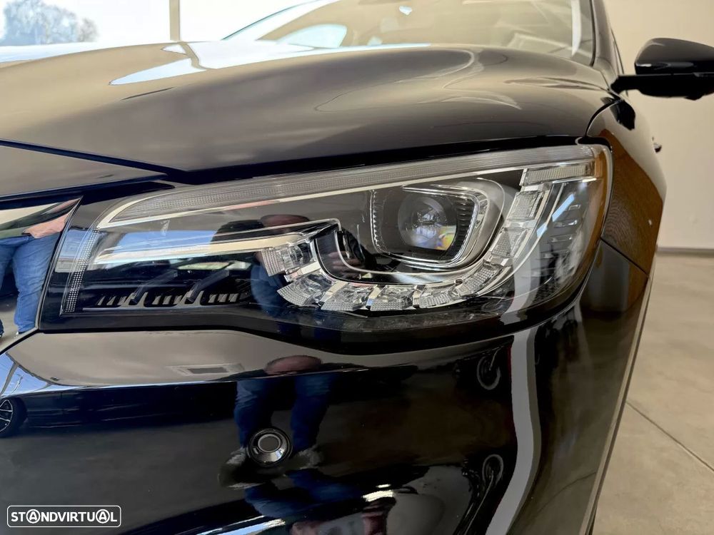 MG EHS 1.5 T-GDI Plug-in Hybrid Luxury - 30