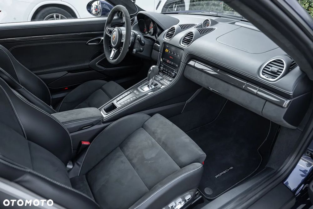 Porsche 718 Cayman - 7