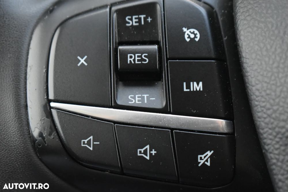 Ford Kuga ver-1-5-ecoboost-a8-fwd-titanium - 19