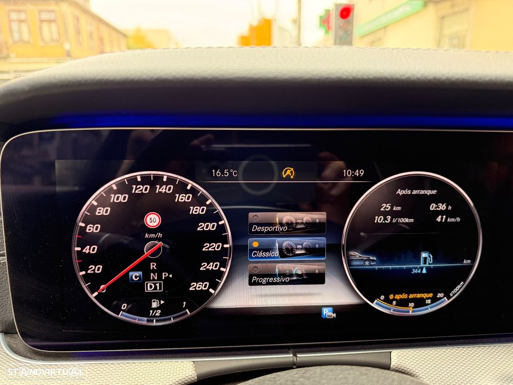 Mercedes-Benz E 220 d AMG - 12