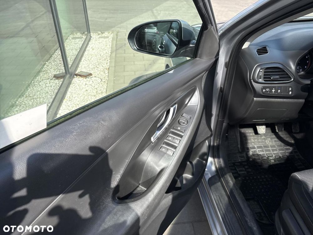 Hyundai i30 1.0 T-GDI Modern DCT - 10