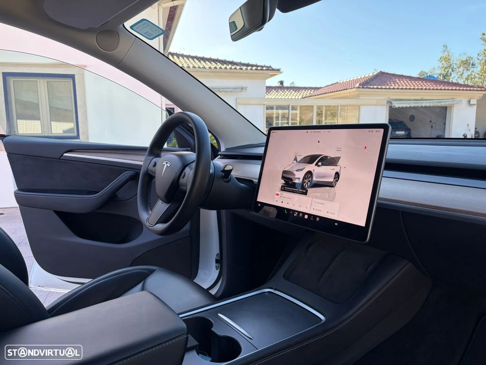 Tesla Model Y Standard - 7