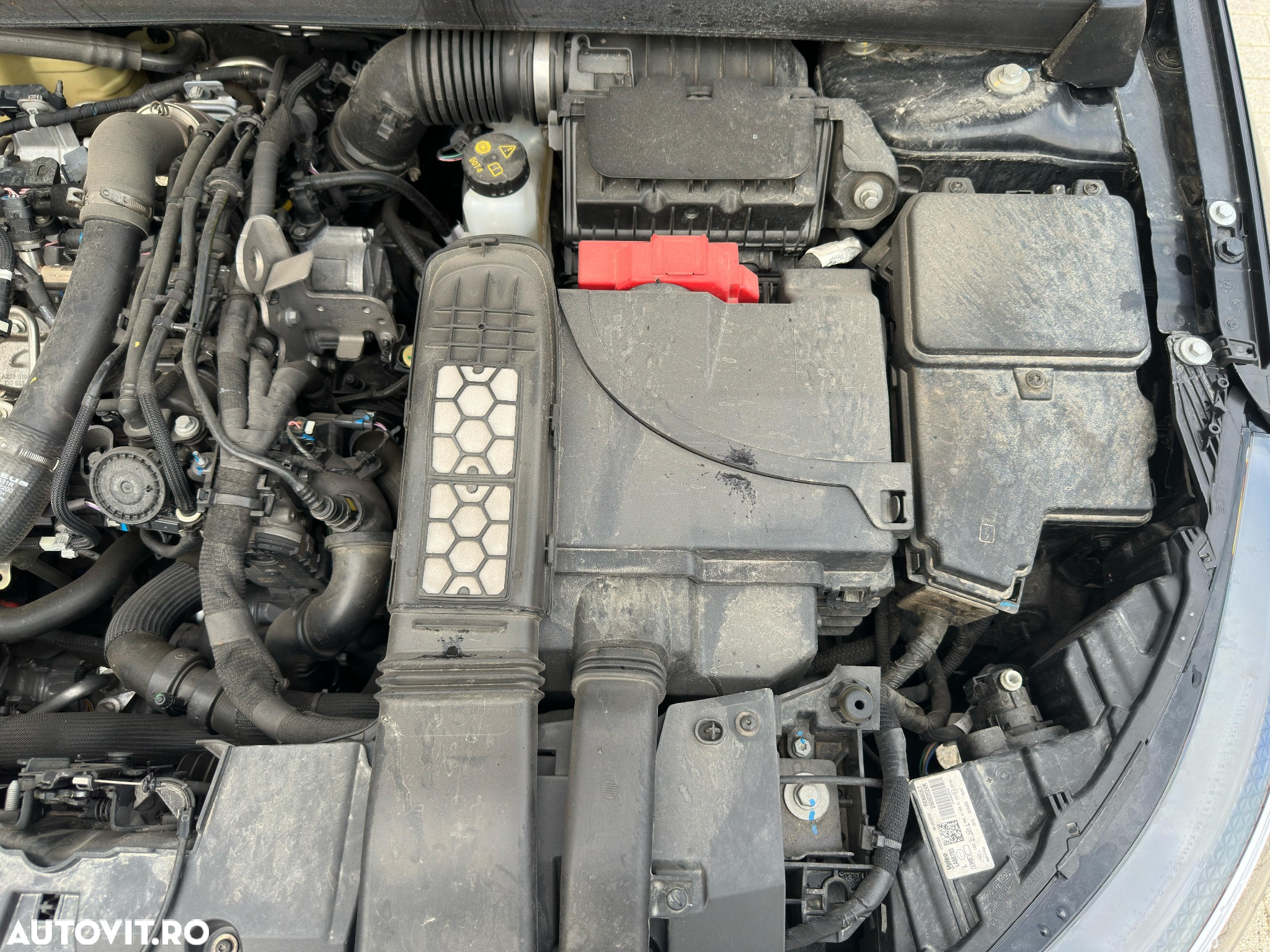 Renault Megane TCe 140 EDC GPF Techno - 6