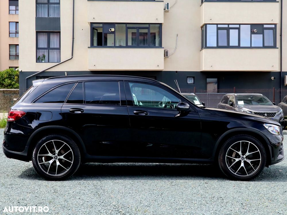 Mercedes-Benz GLC 300 4MATIC MHEV - 7