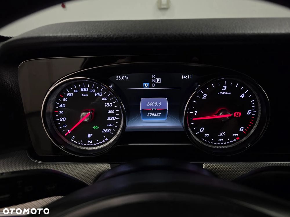 Mercedes-Benz Klasa E 220 d 9G-TRONIC AMG Line - 17