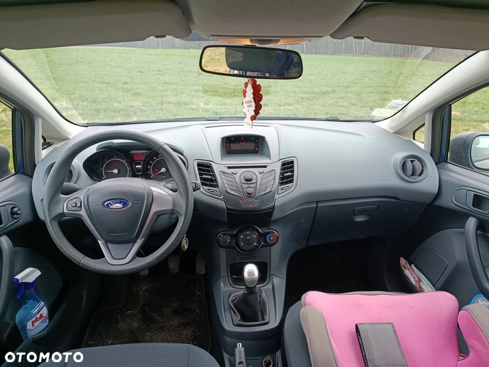 Ford Fiesta - 10