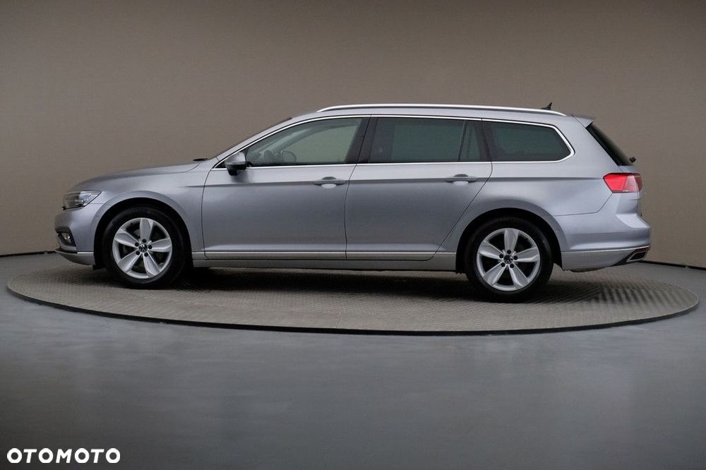Volkswagen Passat Variant 2.0 TSI Elegance DSG - 4