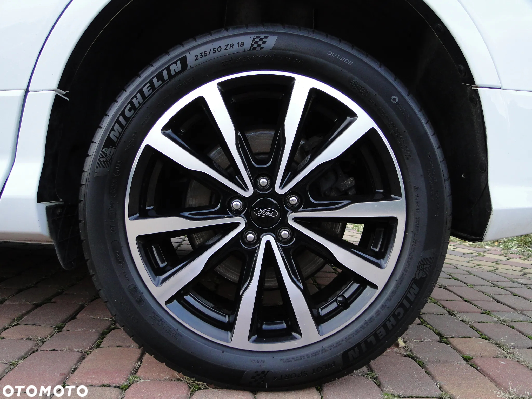 Ford Kuga 1.5 EcoBoost FWD ST-Line ASS - 33