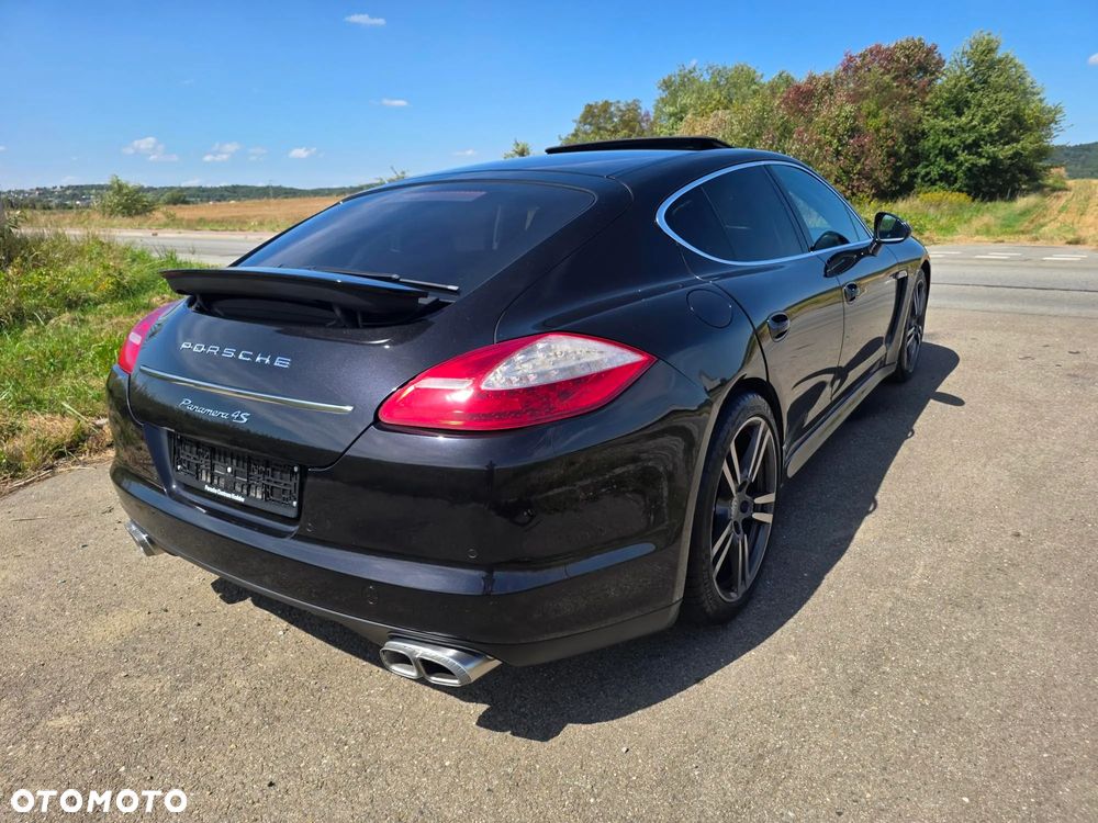 Porsche Panamera 4S PDK - 20
