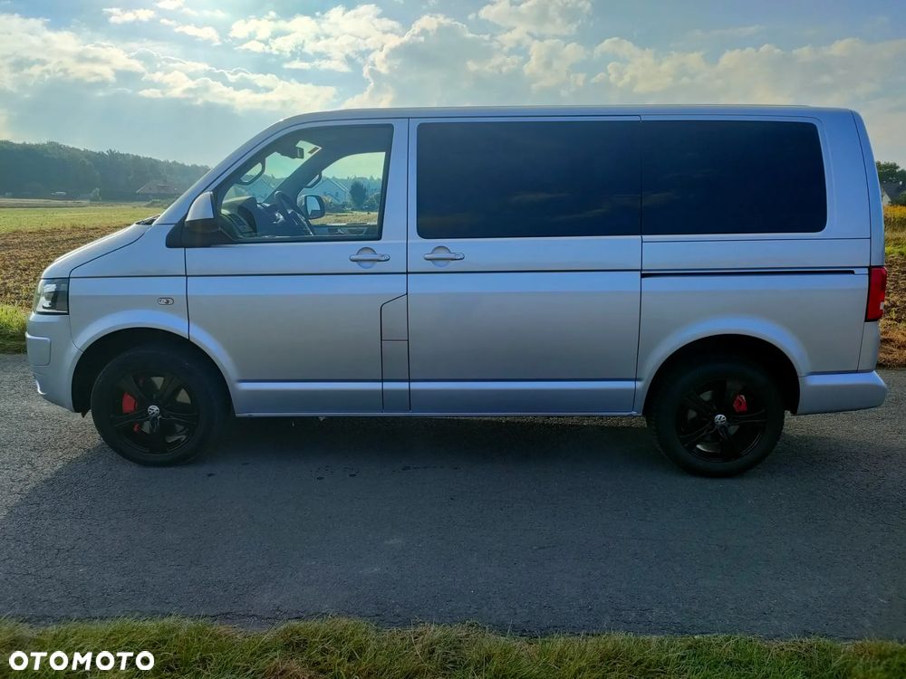 Volkswagen Multivan - 2