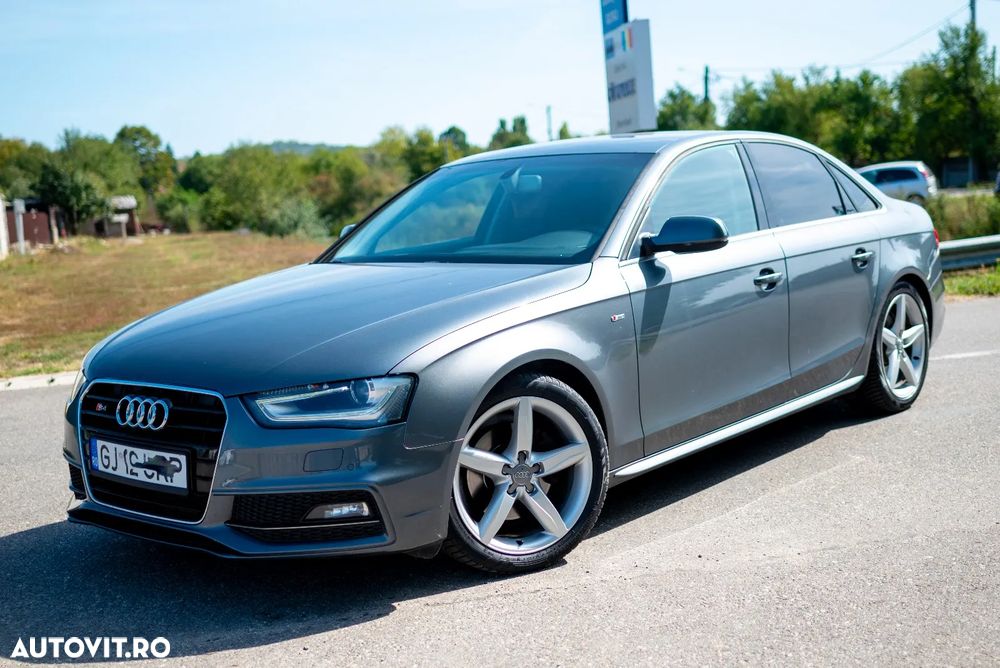 Audi A4 2.0 TDI DPF S line Sportpaket - 4