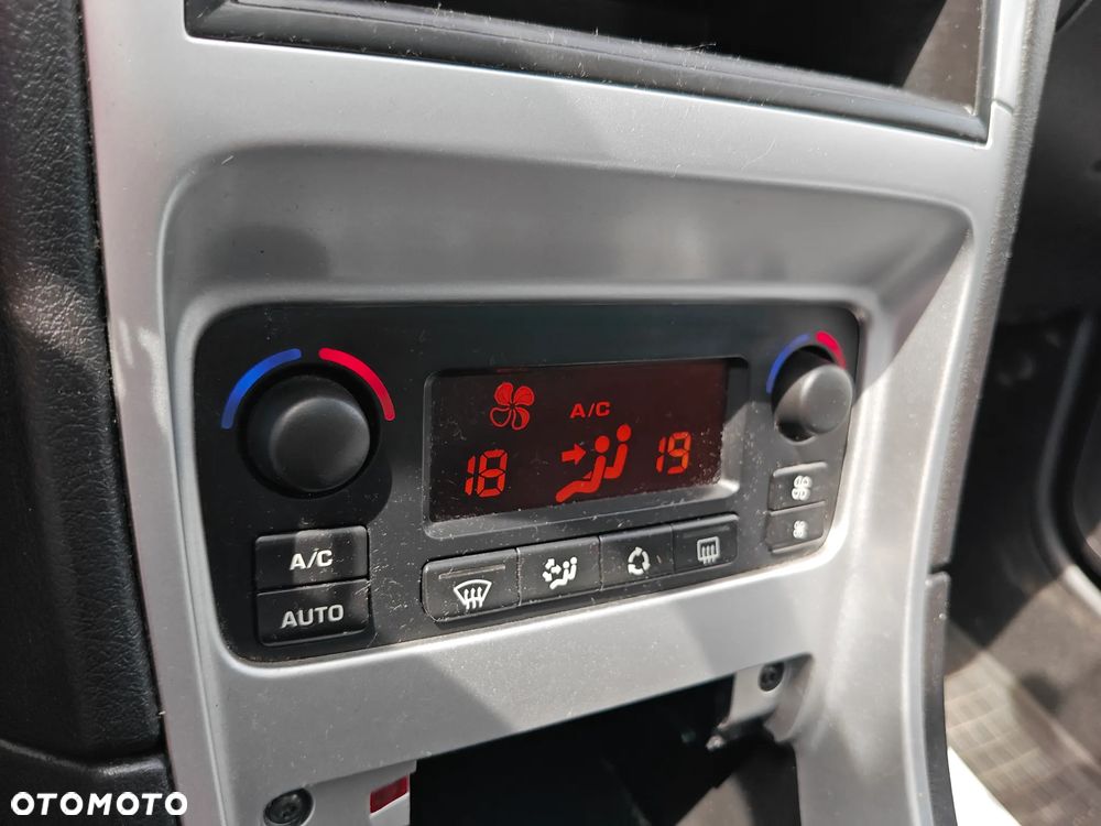Peugeot 307 HDi 135 Premium - 26