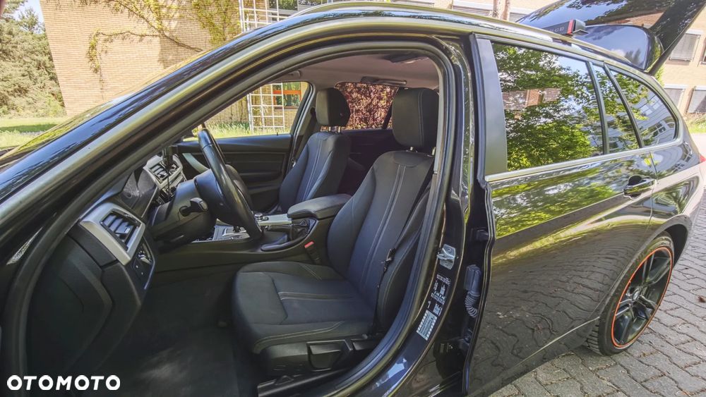 BMW Seria 3 320d Efficient Dynamics Edition - 17