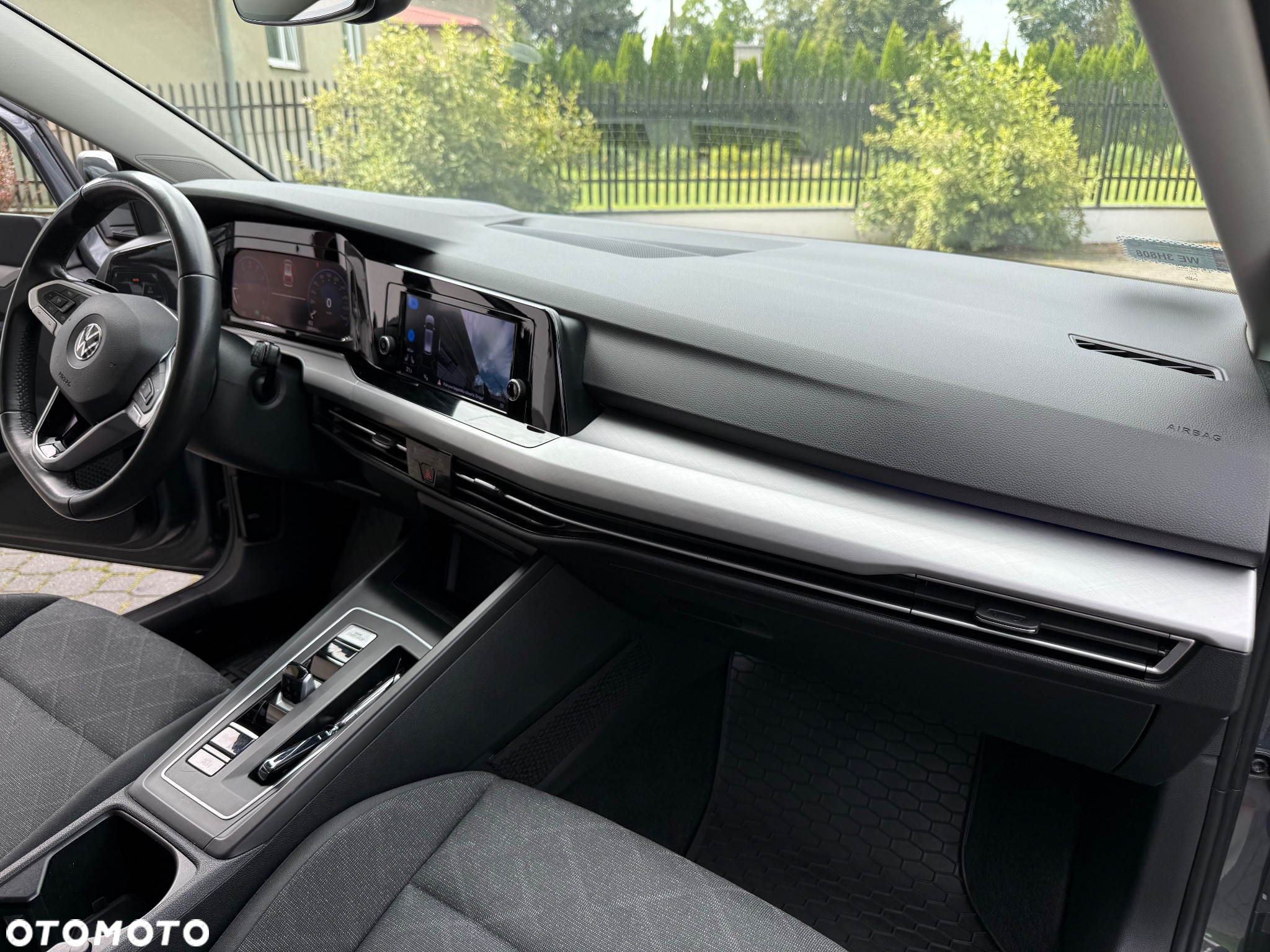 Volkswagen Golf - 16