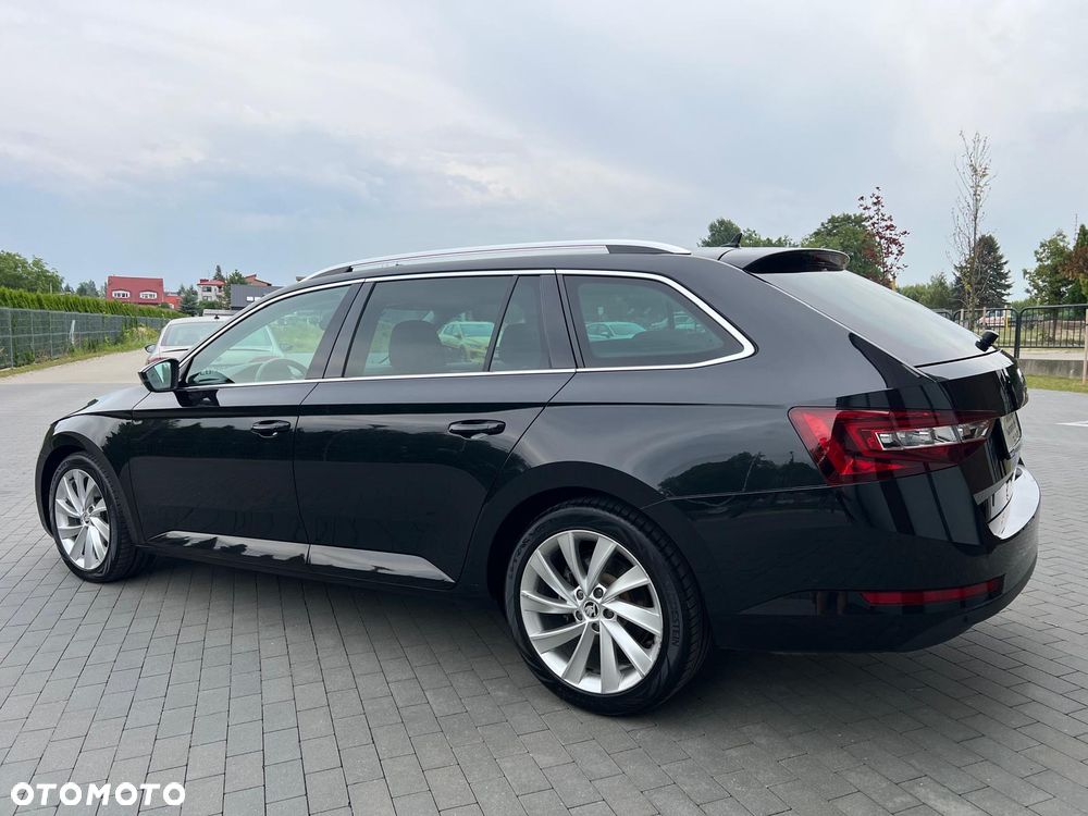 Skoda Superb 2.0 TDI 4x4 Style DSG - 11