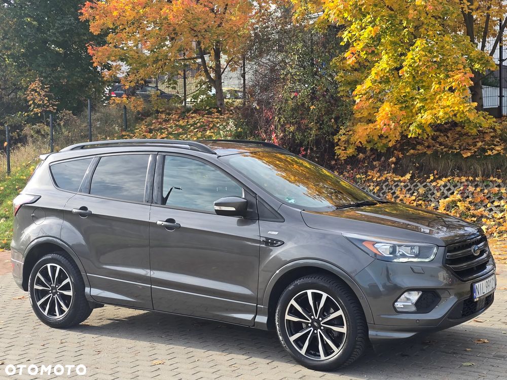 Ford Kuga 1.5 EcoBoost 2x4 ST-Line - 37