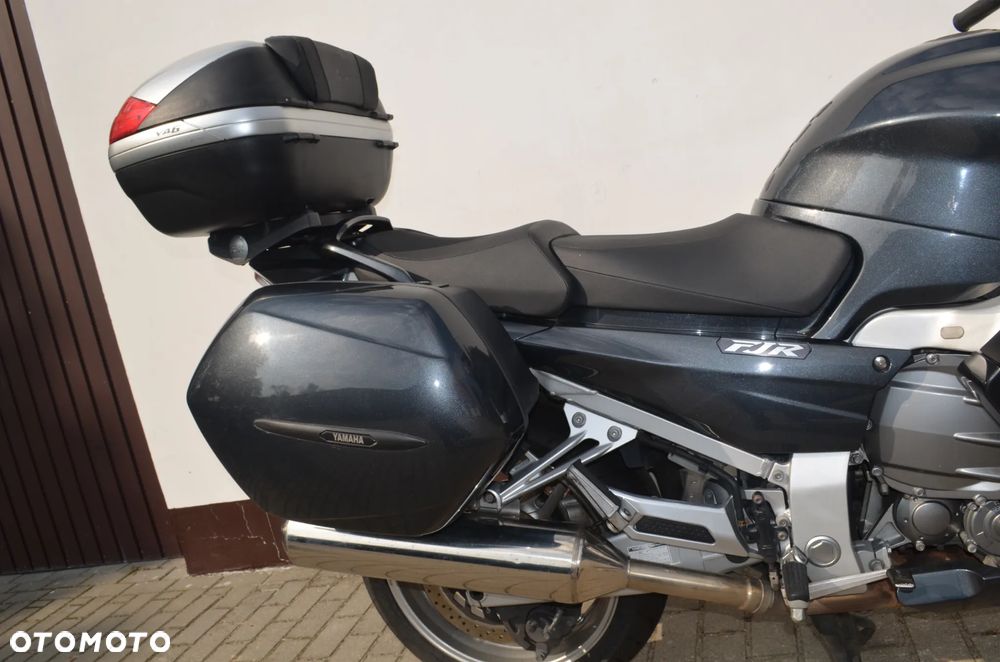 Yamaha FJR - 17