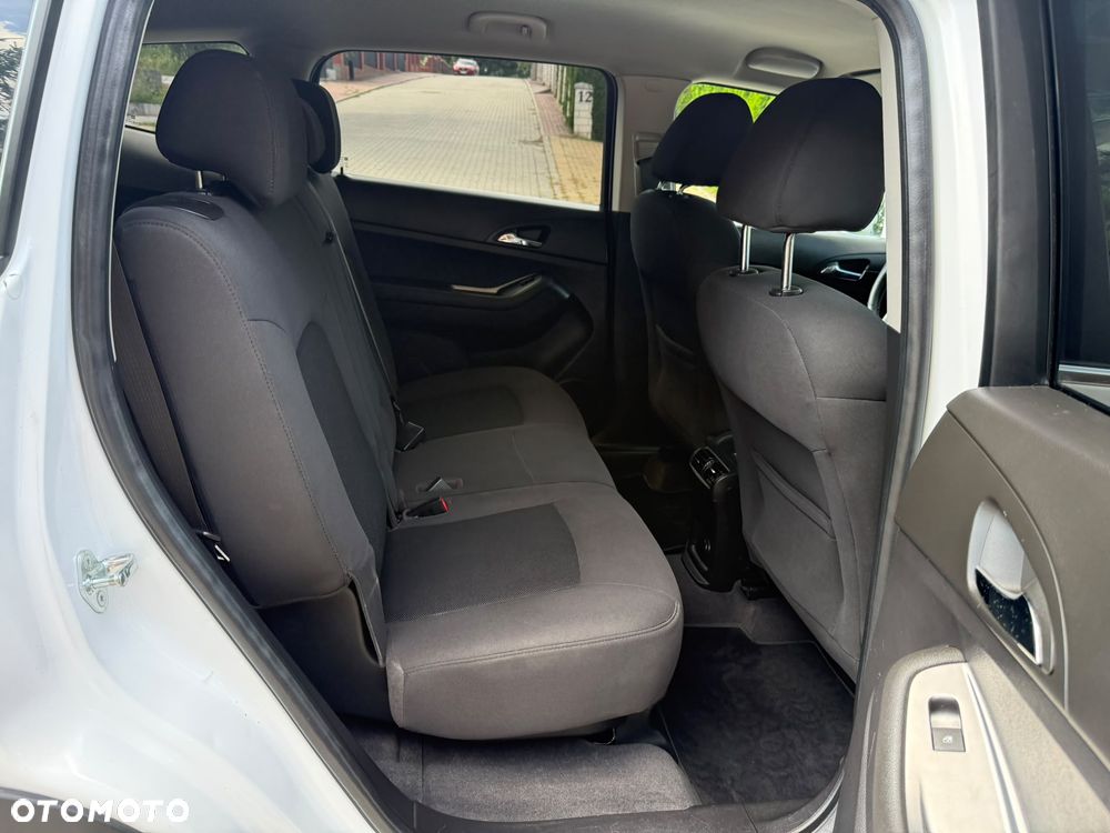 Chevrolet Orlando - 10