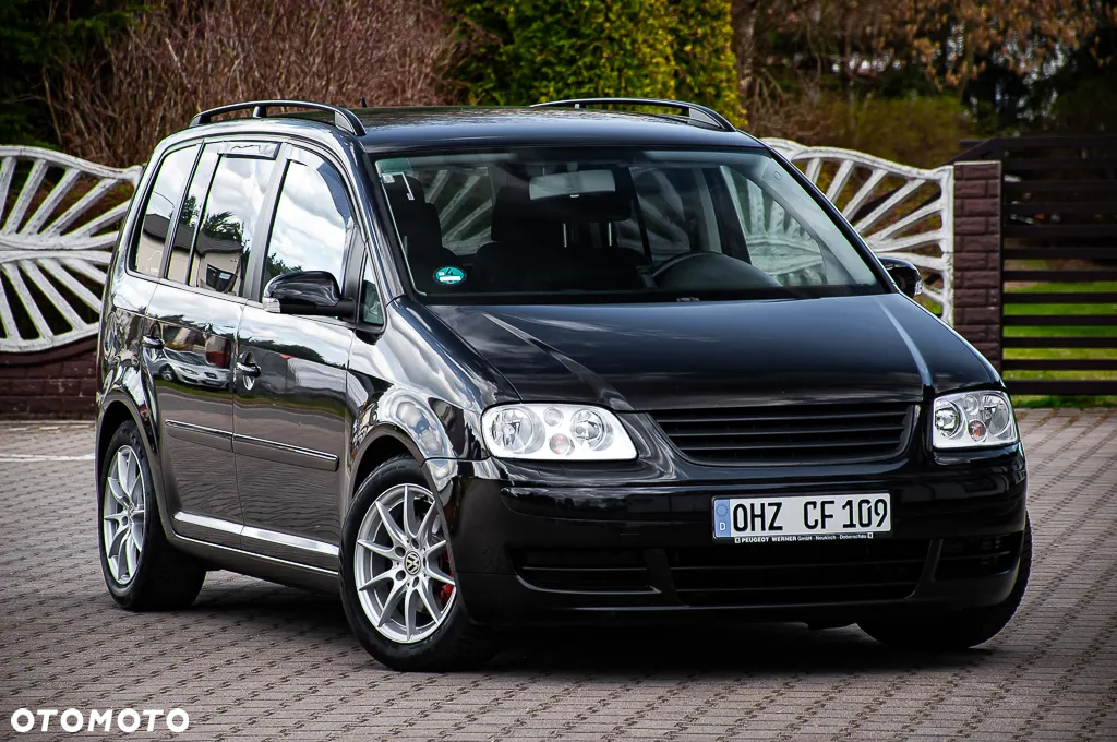 Volkswagen Touran - 4