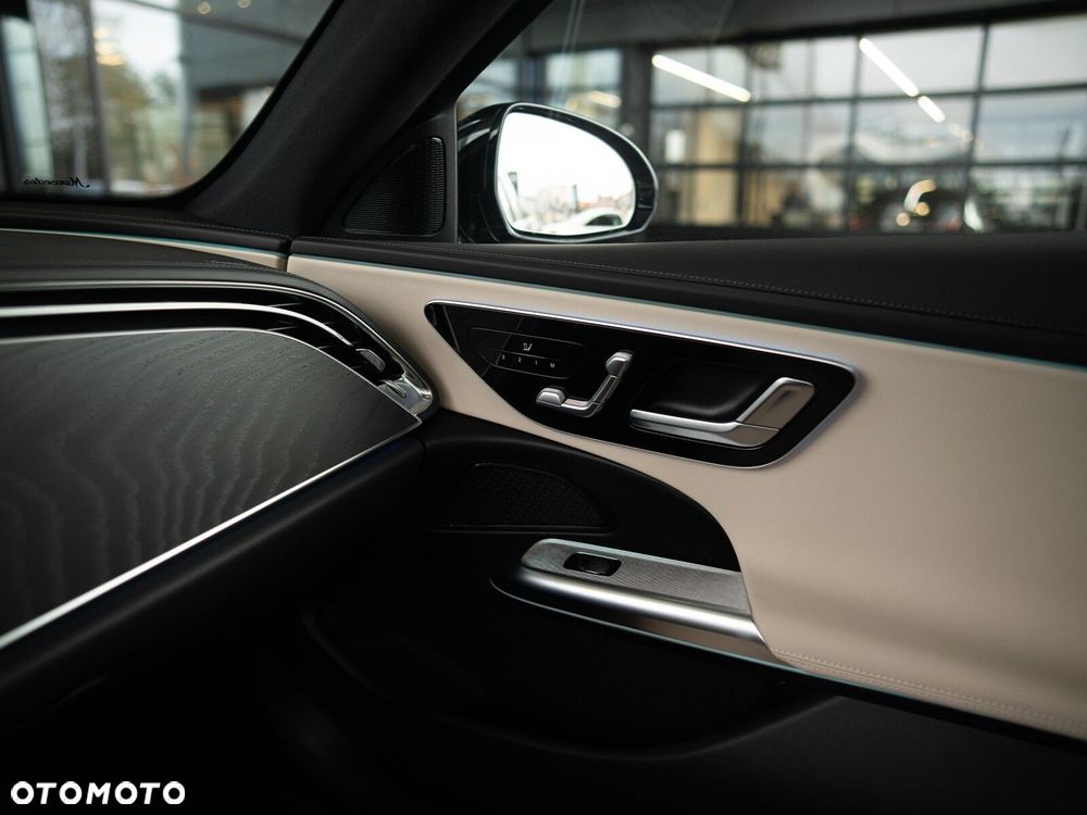 Mercedes-Benz Klasa E - 28