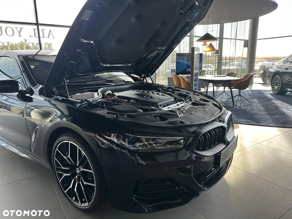 BMW Seria 8 - 27