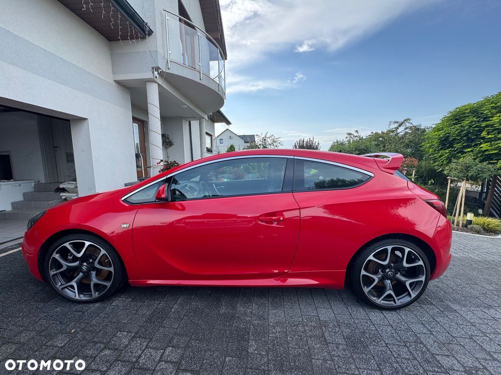 Opel Astra OPC Start/Stop - 2