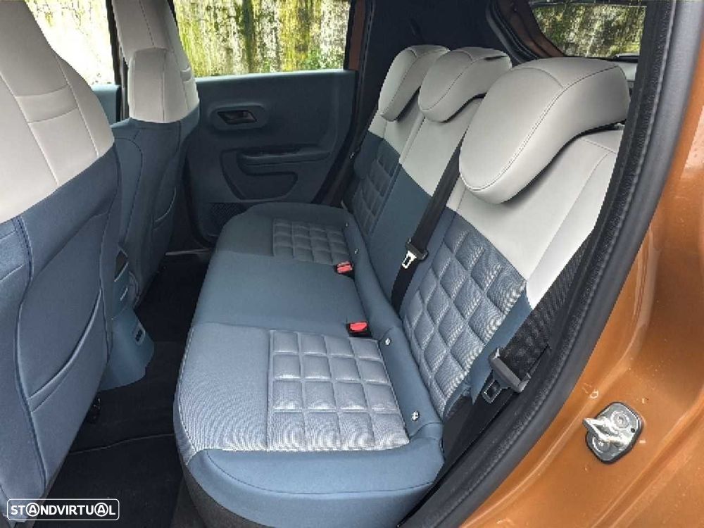 Fiat Grande Panda - 10