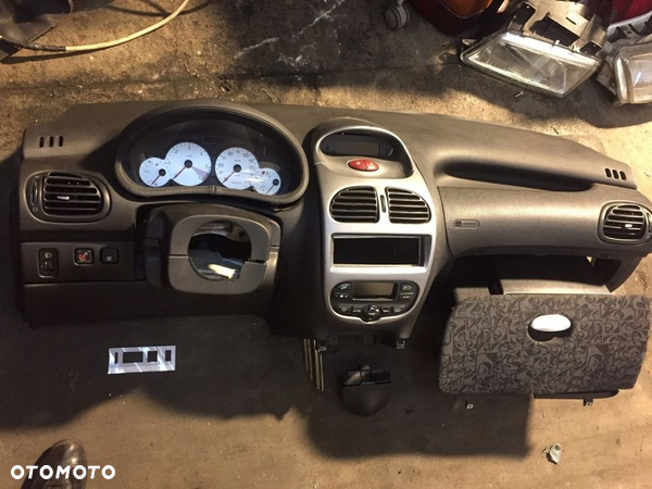 DESKA ROZDZIELCZA KOKPIT PEUGEOT 206 SW