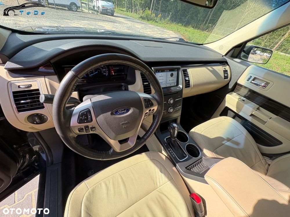 Ford Flex - 22