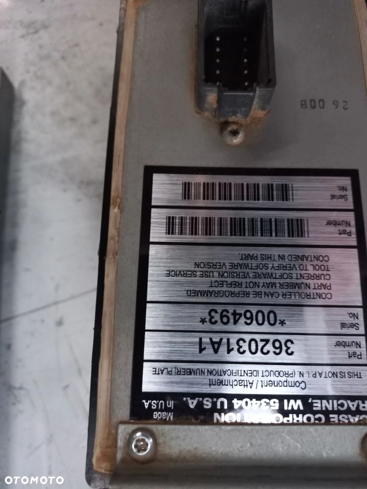 Licznik,sterownik,wyświetlacz,podłokietnik,komputer,MCcormick,Case,New Holland,Steyr,429092A1,707322A2,704499A2,47519388,82036342,313856A1,87677584,362031A1,412439001001,CVT,CVX,MXU,MX270,PUMA,mxm,konsola,control unit,monitor,terminal,magnum,deska rozdzielcza,digital,instrument cluster, - 9